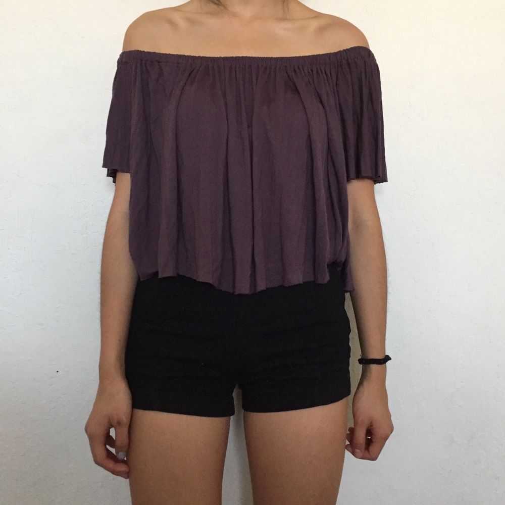 ⚡️SOLD⚡️NEW off shoulder top